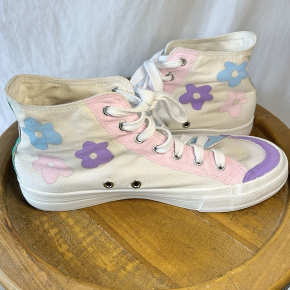 Hand-Painted Flower Power H&M High Tops | Size 7 Unique Funky & Fun - Picture 3 of 8